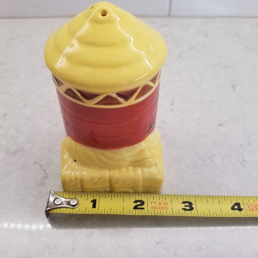 John Deere Salt and Pepper Shaker - Picture 9 of 11